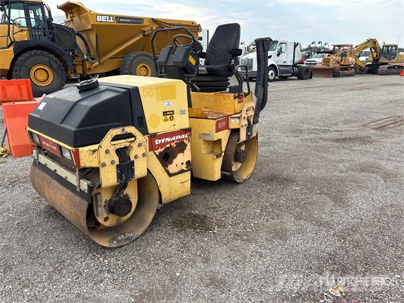 Dynapac CC122 Double Drum Roller Dvojni valjarji