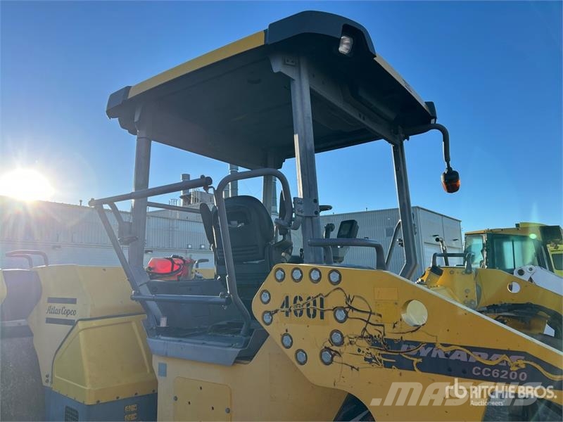 Dynapac CC6200 Double Drum Roller Rolos compactadores de tambor duplo