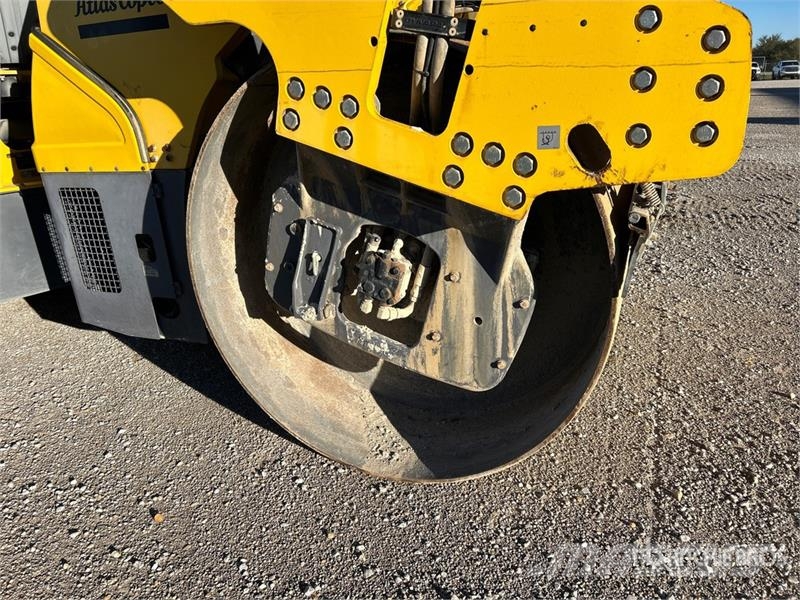 Dynapac CC6200 Double Drum Roller Rolos compactadores de tambor duplo