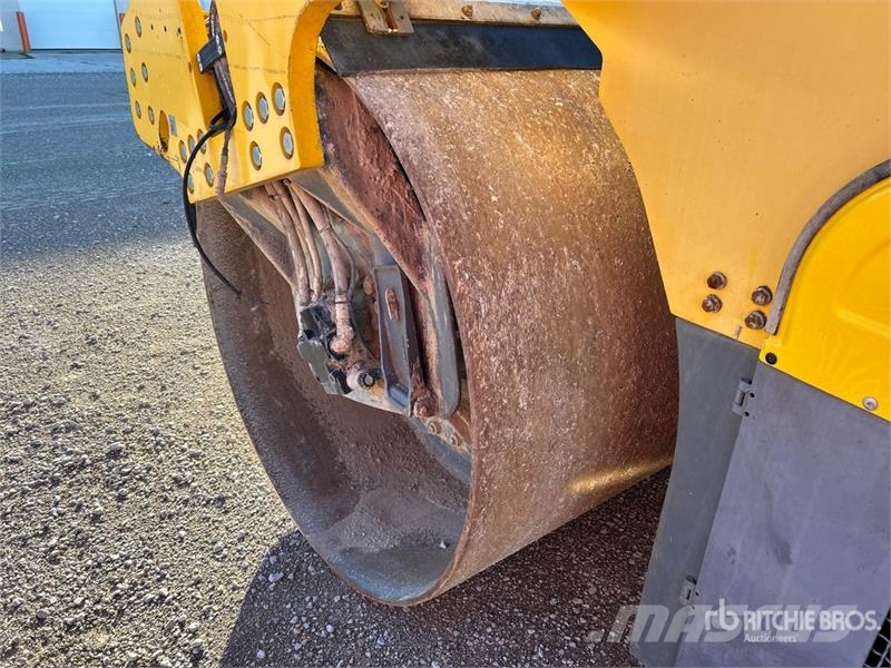 Dynapac CC6200 Double Drum Roller Rolos compactadores de tambor duplo