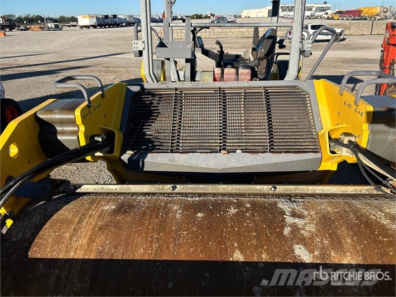 Dynapac CC6200 Double Drum Roller Rolos compactadores de tambor duplo