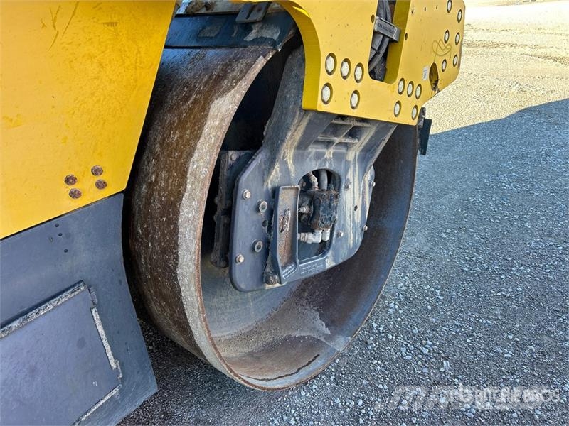 Dynapac CC6200 Double Drum Roller Rolos compactadores de tambor duplo