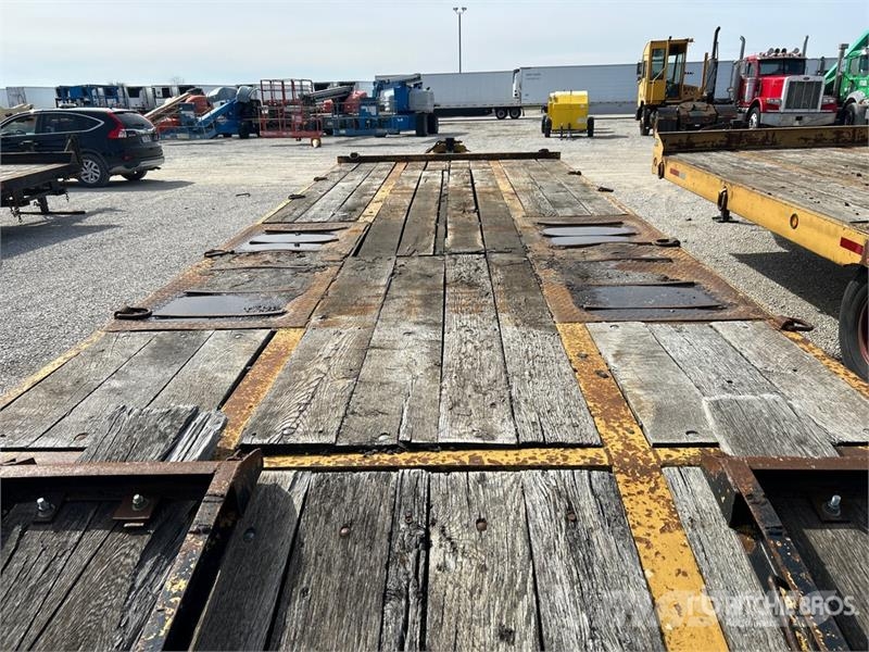 Dynaweld 24 ft T/A Equipment Trailer Autotreilerid
