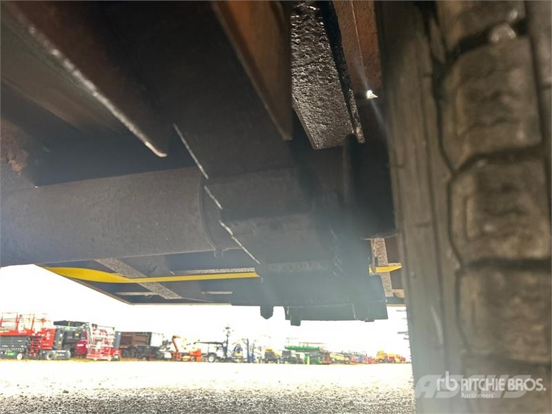 Eager Beaver 25 ft T/A Equipment Trailer 車輛運輸拖車