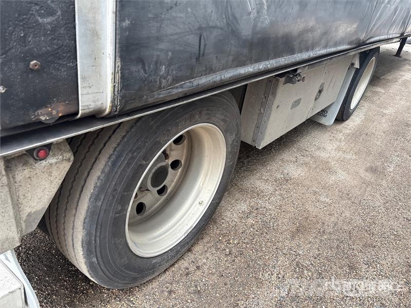  East 48 ft T/A Step Deck Curtain Side Trailer Tents