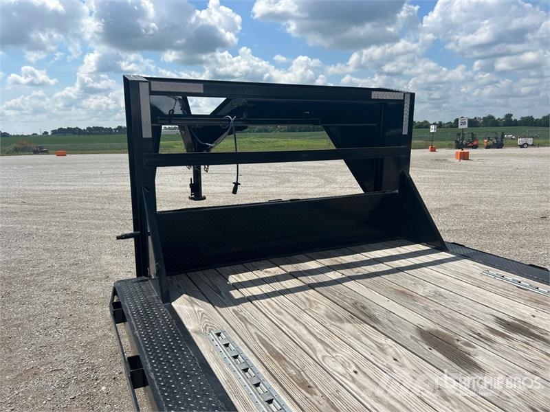 East Mfg Texas Trailers 40 ft T/A Gooseneck Equipment Trail مقطورات مركبات نقل