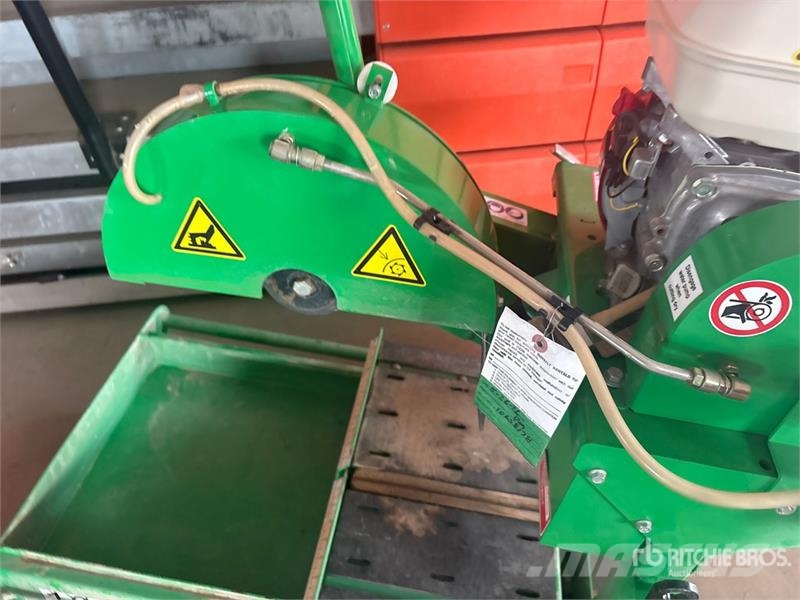 Edco BB14G Brick Cutter Žage za kamen in beton