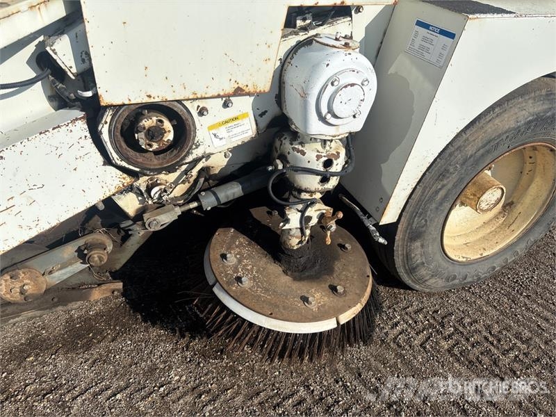 Elgin Pelican SE Sweeper Truck Caminhões varredoras
