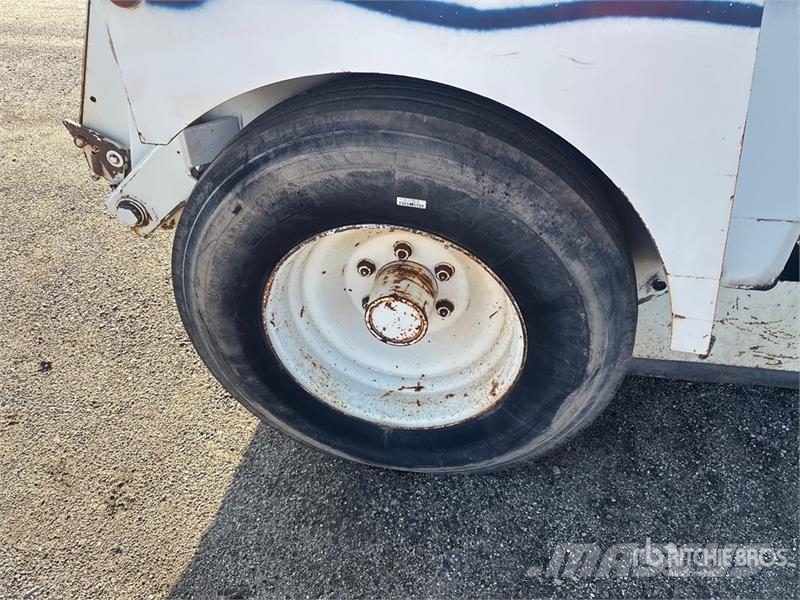 Elgin Pelican SE Sweeper Truck Caminhões varredoras