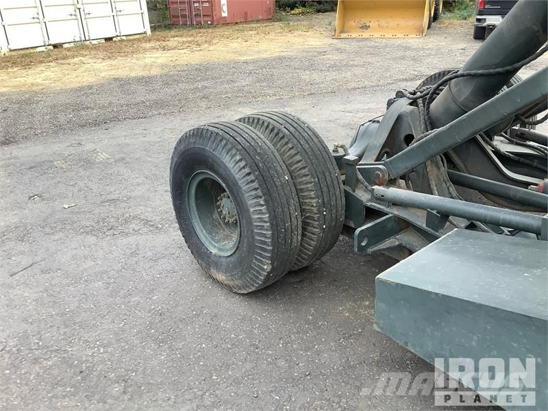 Emerson Electric A/S 32H-5A Ride-On Cargo loader Ostale poljoprivredne mašine