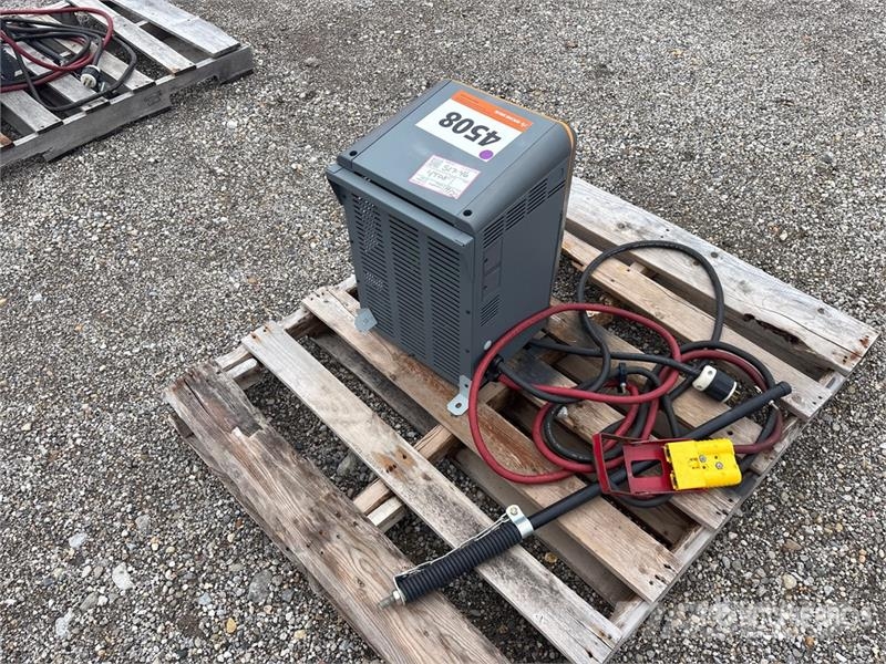 EnerSys EI3-HL-4Y Battery Charger Ladegeräte