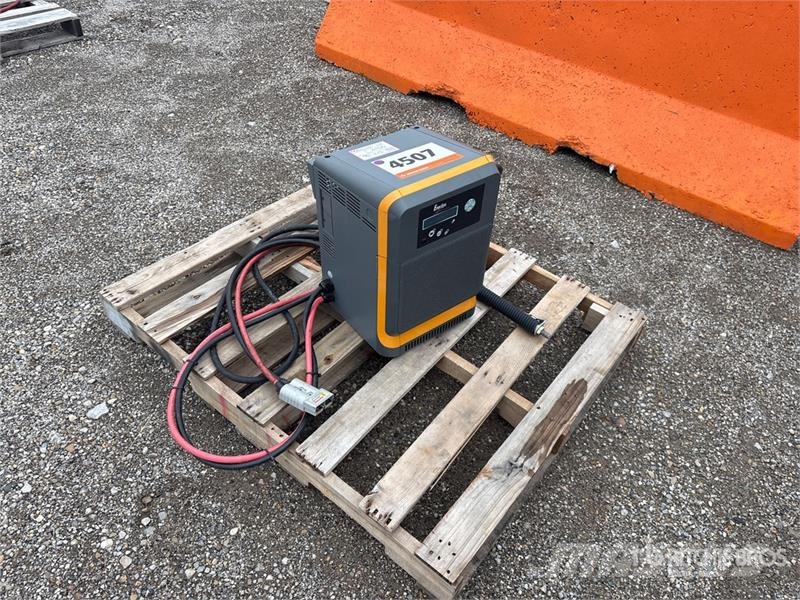 EnerSys EI3-HL-4Y Battery Charger Ladegeräte