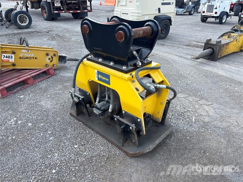 Epiroc HC850 48 in Plate Compactor Attachment Tärylevyt