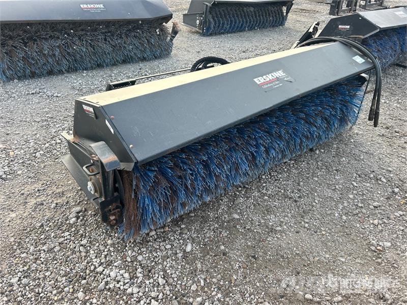 Erskine ER BROOM84A 84 in Skid Steer Broom Bürsten