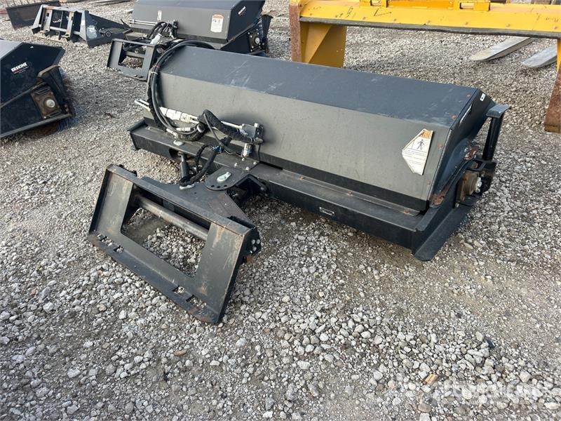 Erskine ER BROOM84A 84 in Skid Steer Broom Bürsten