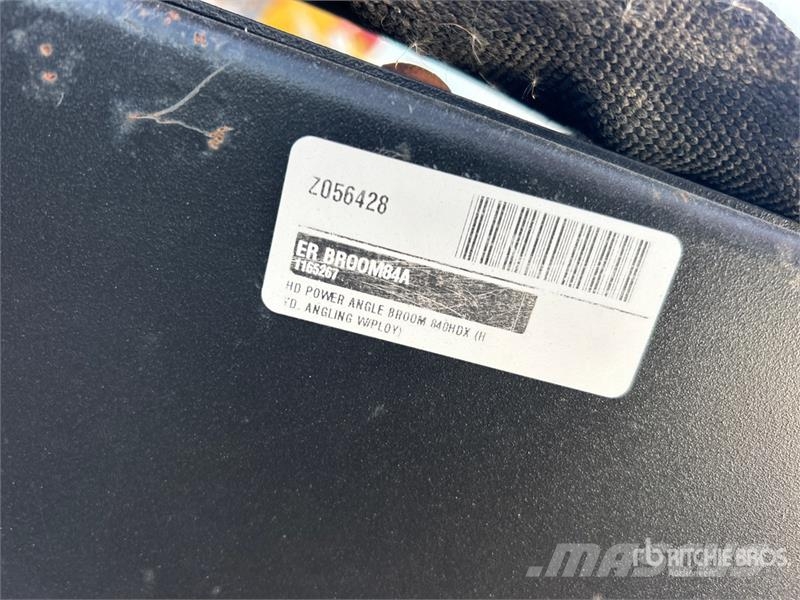 Erskine ER BROOM84A 84 in Skid Steer Broom Bürsten