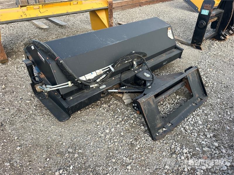 Erskine ER BROOM84A 84 in Skid Steer Broom Bürsten