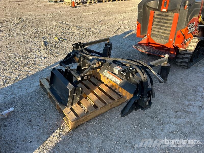 Erskine Mini Skid Steer Power Rake Okretači i sakupljači sena