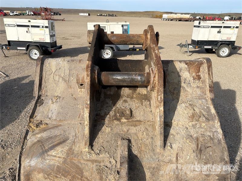 Esco 60 in Q/C Cleanup Excavator Bucket Ковші