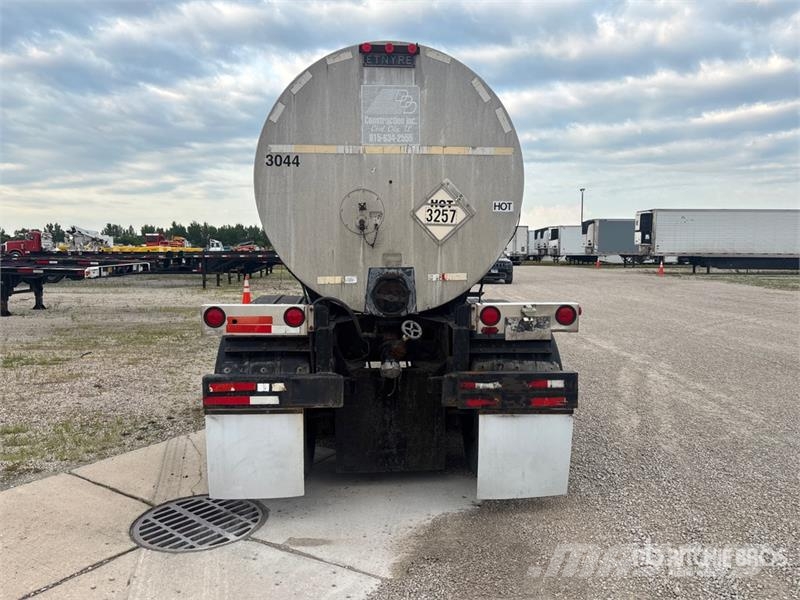 Etnyre 6750 gal T/A Tanker Trailer مقطورات ذات صهاريج