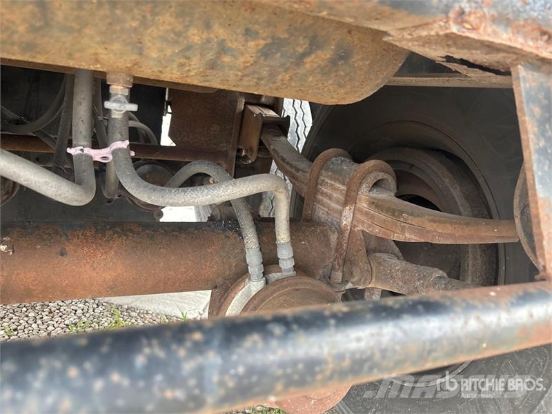 Etnyre 6750 gal T/A Tanker Trailer مقطورات ذات صهاريج