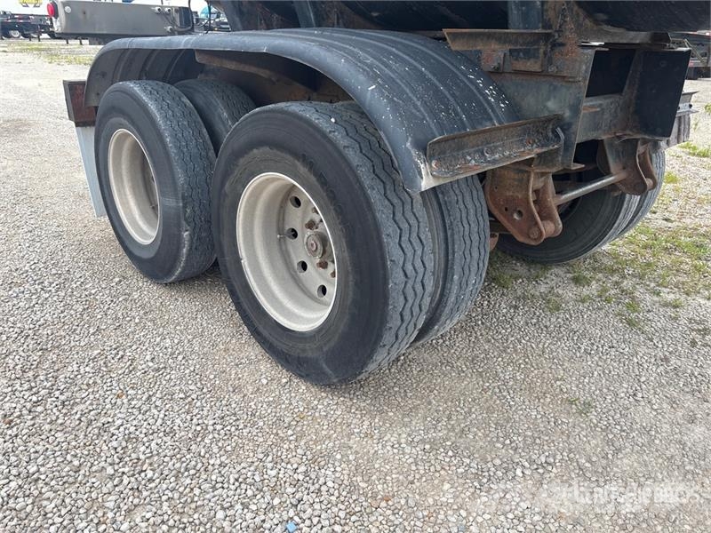Etnyre 6750 gal T/A Tanker Trailer مقطورات ذات صهاريج