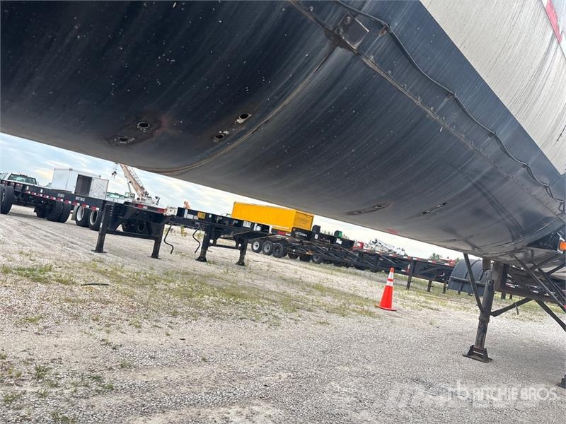 Etnyre 6750 gal T/A Tanker Trailer مقطورات ذات صهاريج