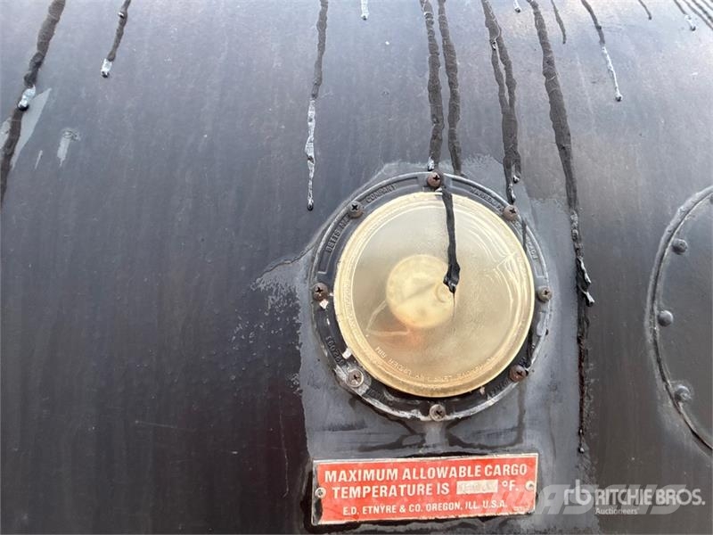 Etnyre 6750 gal T/A Tanker Trailer مقطورات ذات صهاريج