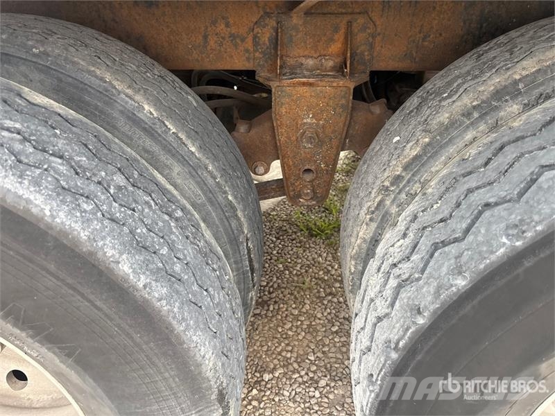 Etnyre 6750 gal T/A Tanker Trailer مقطورات ذات صهاريج