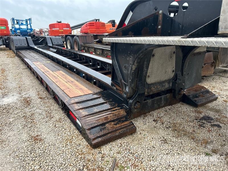 Etnyre RTN55TD3 Tri/A Removable Gooseneck Lowboy Trailer 低架裝載車