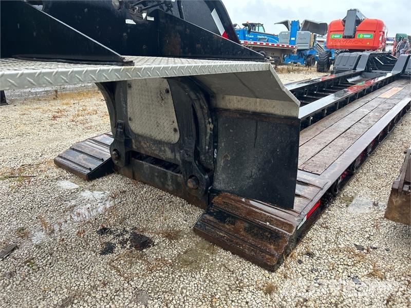 Etnyre RTN55TD3 Tri/A Removable Gooseneck Lowboy Trailer 低架裝載車