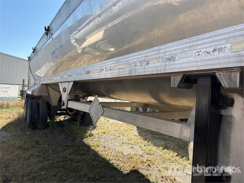  EverLite 38 ft 0 in T/A Aluminum End Dump Trailer Kiper prikolice