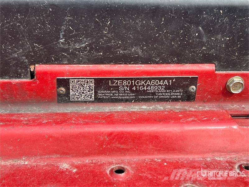 Exmark Lazer Z S-Series 4x2 Ride-On Lawn Mower Samojízdné sekačky