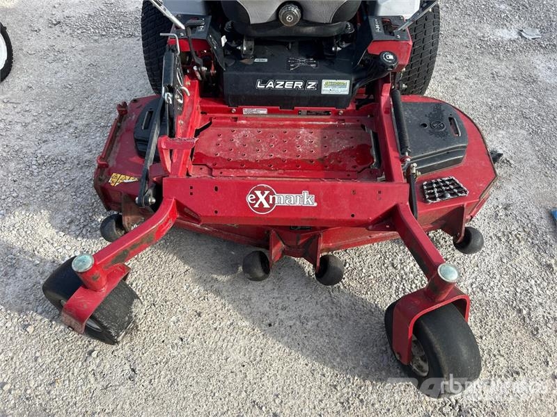 Exmark Lazer Z S-Series Ride-On Lawn Mower Vrtni traktor kosilnice