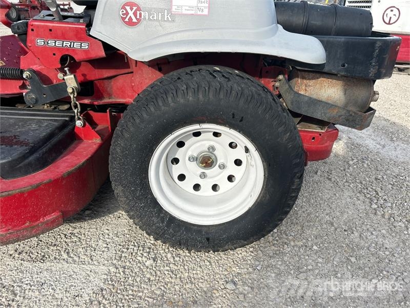 Exmark Lazer Z S-Series Ride-On Lawn Mower Vrtni traktor kosilnice
