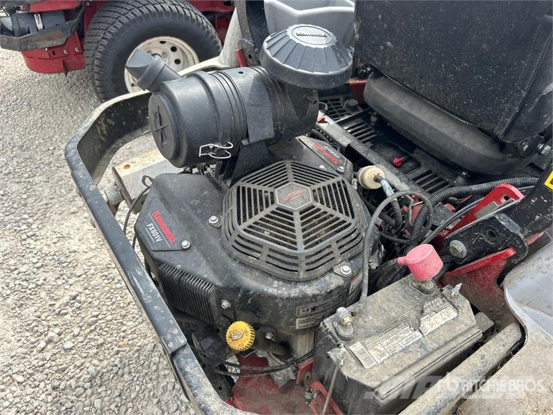 Exmark Lazer Z S-Series 4x2 Ride-On Lawn Mower Samojízdné sekačky