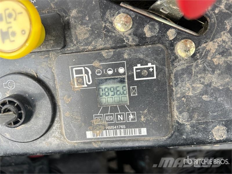 Exmark Lazer Z S-Series 4x2 Ride-On Lawn Mower Samojízdné sekačky