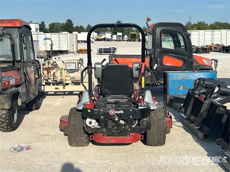 Exmark Lazer Z S-Series 4x2 Ride-On 72 in Lawn Mower Riding mowers
