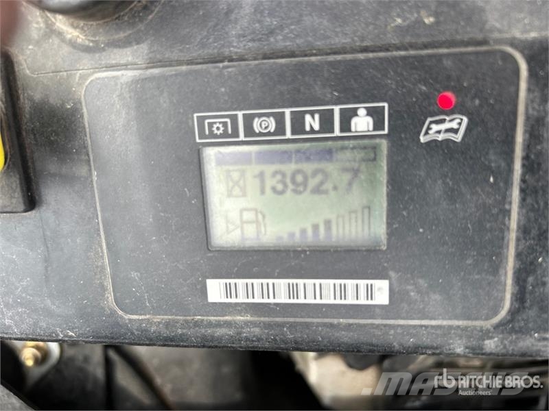 Exmark Lazer Z S-Series 4x2 Ride-On Lawn Mower ركوب الحشائش
