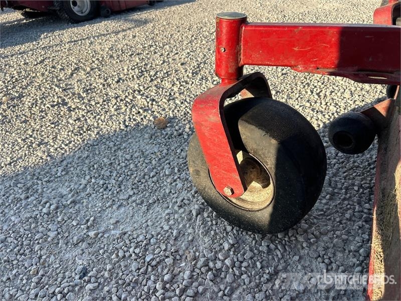 Exmark Lazer Z S-Series 4x2 Ride-On Lawn Mower ركوب الحشائش