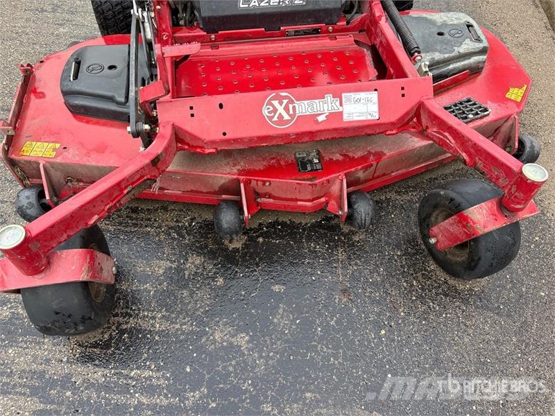 Exmark Lazer Z S-Series Ride-On Lawn Mower Самохідні газонокосарки