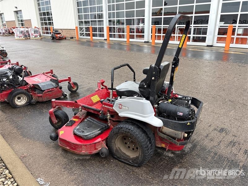 Exmark Lazer Z S-Series Ride-On Lawn Mower Самохідні газонокосарки