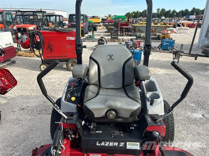 Exmark Lazer Z S-Series Ride-On Lawn Mower Vrtni traktor kosilnice