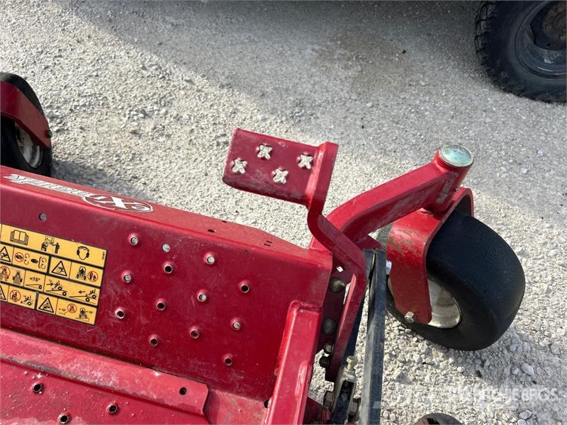 Exmark Lazer Z S-Series Ride-On Lawn Mower Vrtni traktor kosilnice