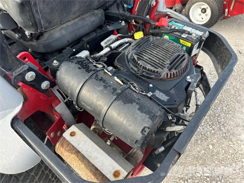 Exmark Lazer Z S-Series Ride-On Lawn Mower Vrtni traktor kosilnice