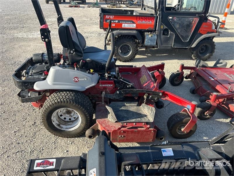 Exmark Lazer Z S-Series 4x2 Ride-On 72 in Lawn Mower Riding mowers