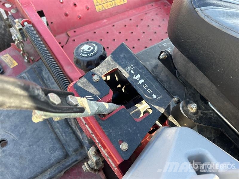 Exmark Lazer Z S-Series 4x2 Ride-On 72 in Lawn Mower Riding mowers