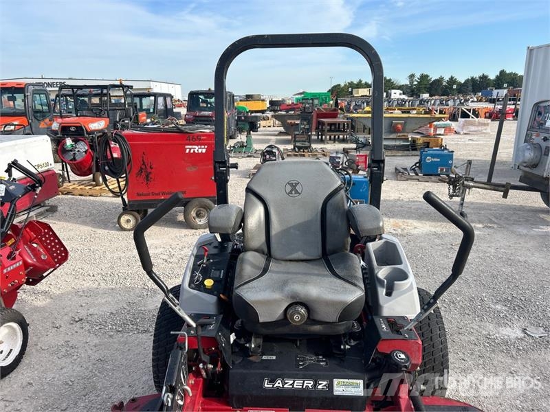 Exmark Lazer Z S-Series Ride-On Lawn Mower Vrtni traktor kosilnice