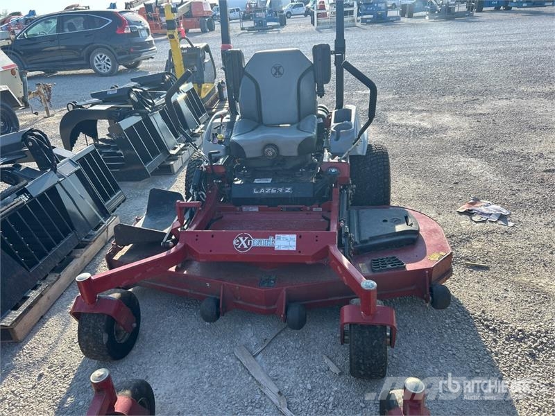 Exmark Lazer Z S-Series 4x2 Ride-On 72 in Lawn Mower Riding mowers