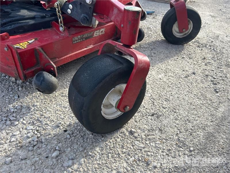 Exmark Lazer Z S-Series Ride-On Lawn Mower Vrtni traktor kosilnice
